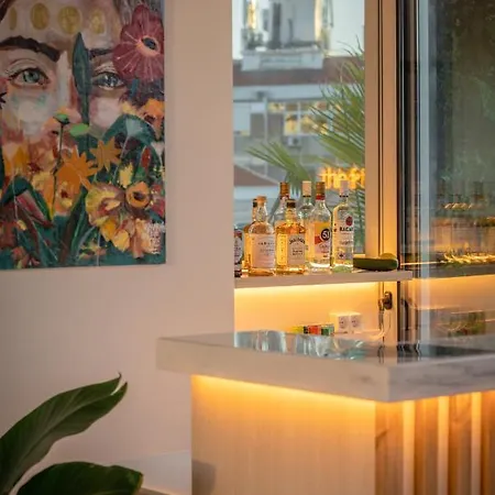 We Hate F Tourists * Lisboa