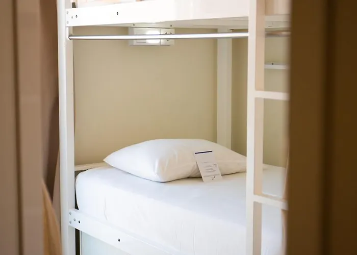 Albergue We Hate F Tourists